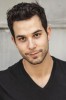 photo Skylar Astin